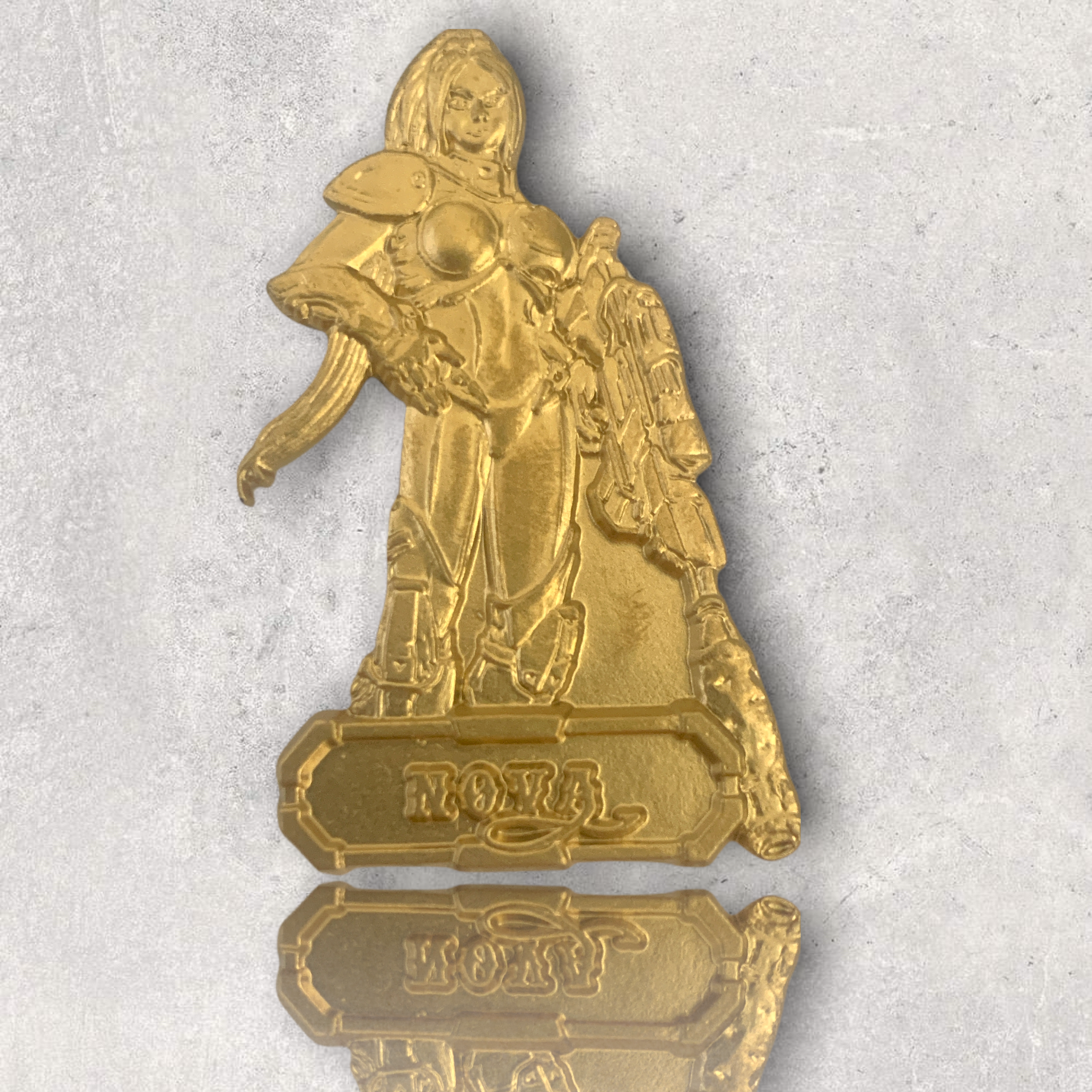 Nova Golden – BlizzPins Store